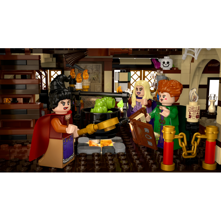 Disney Hocus Pocus: il cottage delle sorelle Sanderson - Lego Ideas 21341