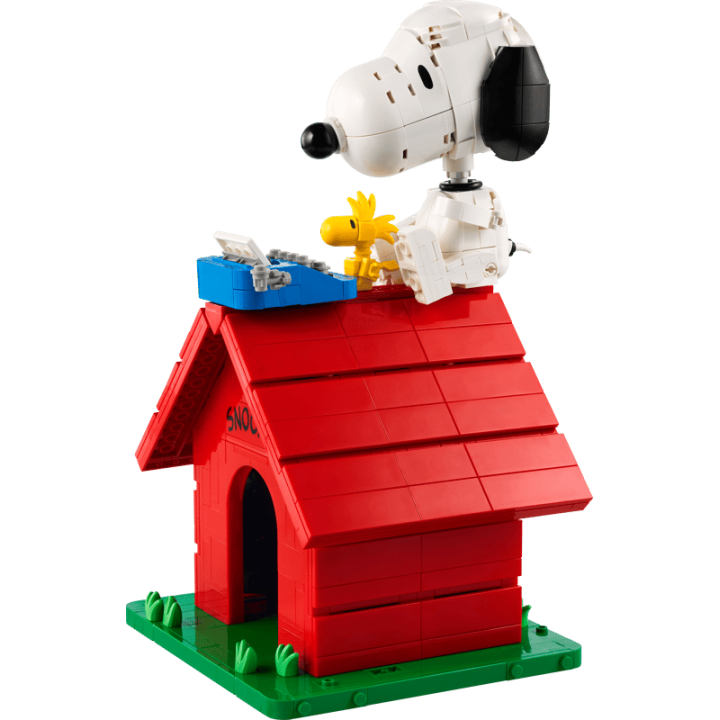 Peanuts: la cuccia di Snoopy - Lego Ideas 21368